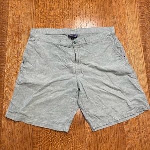 Patagonia men’s linen shorts